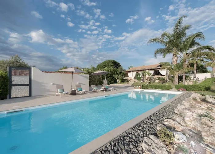 Isulatravel - Gloria Villa